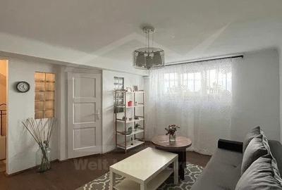 Apartament cu 2 camere semidecomandat, mobilat în Central