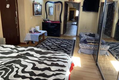 Casă cu 8 camere cu Canalizare în Afumați - 15