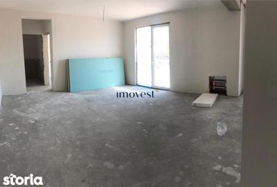 Apartament cu 3 camere semidecomandat în Central - 3