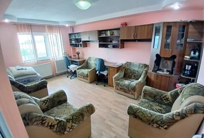 Apartament cu 2 camere decomandat în Sud