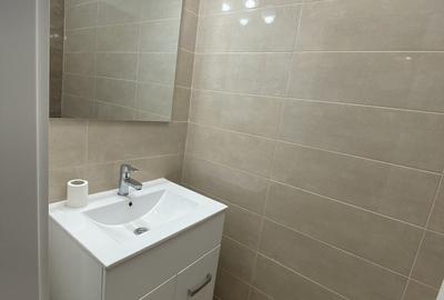 Casă cu 5 camere cu Teren 100 Mp în Central - 3