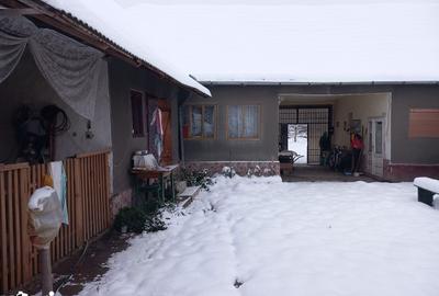 Casă cu 3 camere cu Teren 1420 Mp în Central - 7