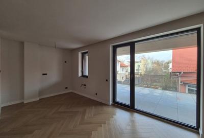 Apartament cu 3 camere decomandat în Central - 15