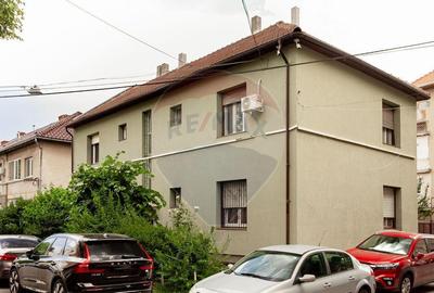 Vila ideala pentru locuin?a sau investi?ie - zona u...