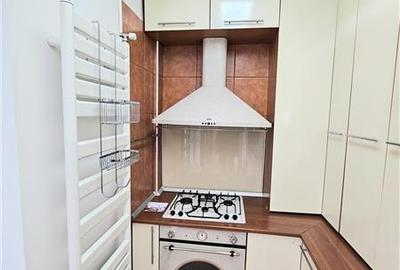 Apartament cu 3 camere decomandat, mobilat în Central - 9