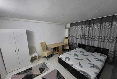 Garsonieră decomandată în Central - 2