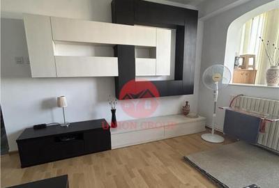 Apartament 3 Camere, Decomandat, Boxa Loc de Parcare, Casa d