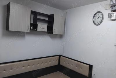 Inchiriez garsoniera - 2