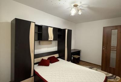 Apartament cu 3 camere decomandat, mobilat în Girocului - 12