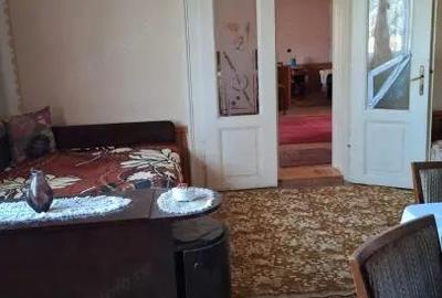 Casă cu 3 camere cu Teren 3600 Mp în Central - 8