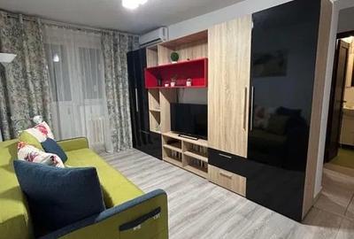 Garsonieră decomandată, mobilată în Tătărași