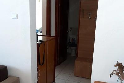 Garsonieră decomandată în Central