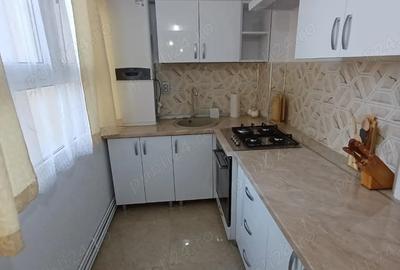 Apartament cu 2 camere decomandat în Central - 1