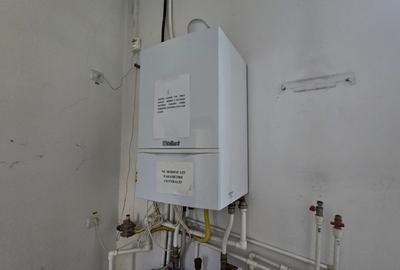 Casă cu 11 camere cu Canalizare în Ultracentral - 23