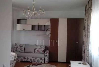 Garsonieră decomandată, mobilată în Gheorgheni