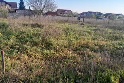 Teren de 642 mp, în Exterior Vest - 1