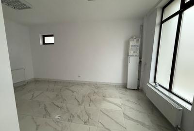 Spațiu comercial, de 50 mp, în Central - 2