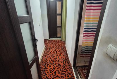 Apartament cu 5 camere decomandat în Calea Călărașilor - 2