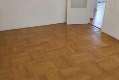 Apartament cu 3 camere decomandat în Dărmănești - 2