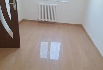 Apartament cu 3 camere semidecomandat în Goruni - 4