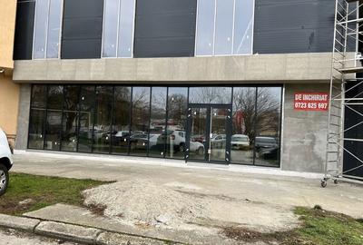 Spațiu comercial, de 120 mp, în Central - 3
