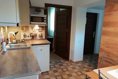 Corp de casa 4 camere liber la vanzare zona AFI - 23