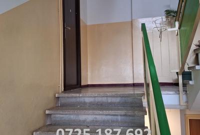 Apartament cu 3 camere decomandat în Drumul Taberei - 14