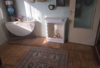 Apartament cu 3 camere decomandat în 22 Decembrie - 10