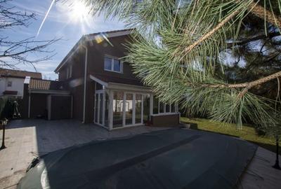 Vila individuala cu piscina de inchiriat in ansamblu rezidential zona OMVD - 18