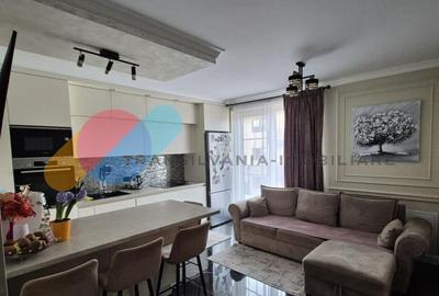 Apartament cu 3 camere semidecomandat, mobilat în Chinteni - 1