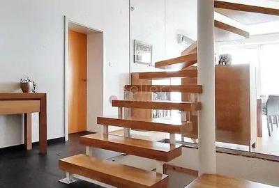 Casă cu 9 camere cu Teren 1600 Mp în Dealul Cetății - 10