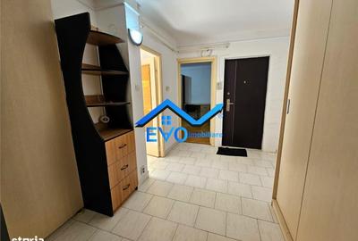 Apartament cu 3 camere decomandat în Nicolina - 4