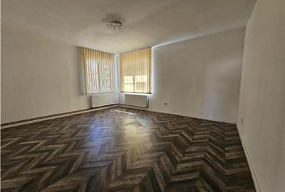 Birou, de 300 mp, în Central - 7