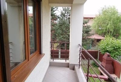 Pipera: Vila cu 6 dormitoare, garaj si curte generoasa, aflata intr-o zona linis - 4