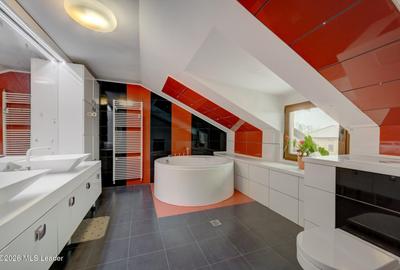 Casă individuală cu 11 camere cu Canalizare în Mogoșoaia - 8