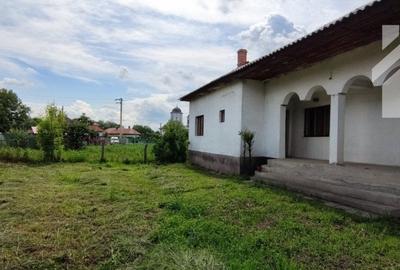 Oportunitate investitie casa  P+1+M Teren liber 1545mp  Centru Tigveni Arges