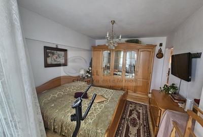 Apartament 4 camere - Hala Centrala - 9