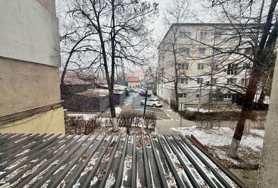 Garsonieră decomandată, mobilată în Gară - 10