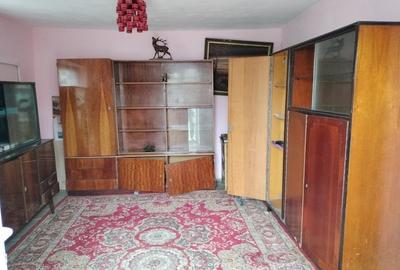 Exclusivitate! Casa batraneasca trei camere, acoperis nou, Valu lui Traian! - 2