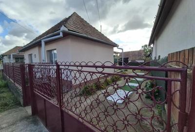 Casă cu 4 camere cu Teren 714 Mp în Central - 5