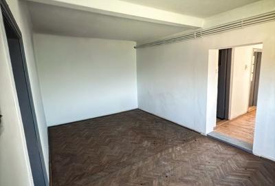 Casă cu 4 camere în Central - 3