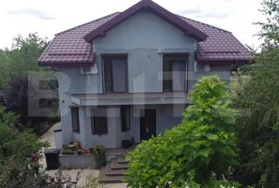 Casă cu 7 camere cu Teren 1170 Mp în Central - 14