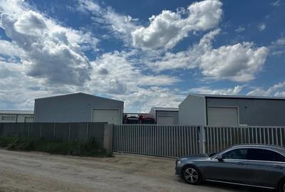 Spațiu comercial, de 300 mp, în Central - 4