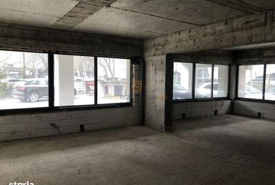 Spațiu comercial, de 240 mp, în Central - 8