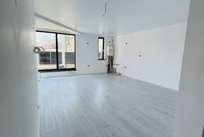 Casă cu 4 camere cu Teren 300 Mp în Central - 11