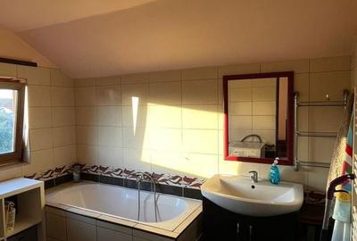 Casă cu 5 camere cu Teren 553 Mp în Sângeorgiu de Mureș - 2