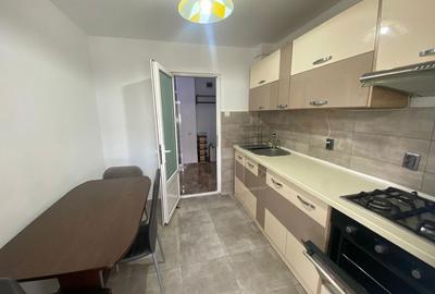 Apartament cu 2 camere decomandat în C5 - 2