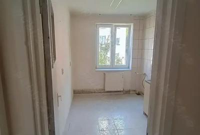 De vanzare apartament cu 2 camere semidecomandat Sinaia - 4