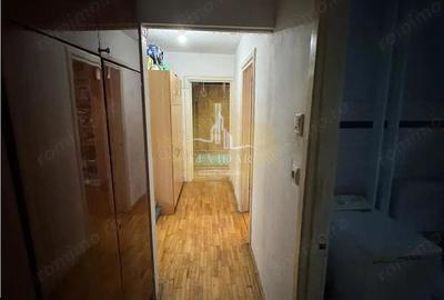 Apartament 4 camere Decomandat Dacia Etaj 1 - 3