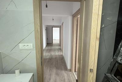 Apartament cu 3 camere decomandat în Astra - 1